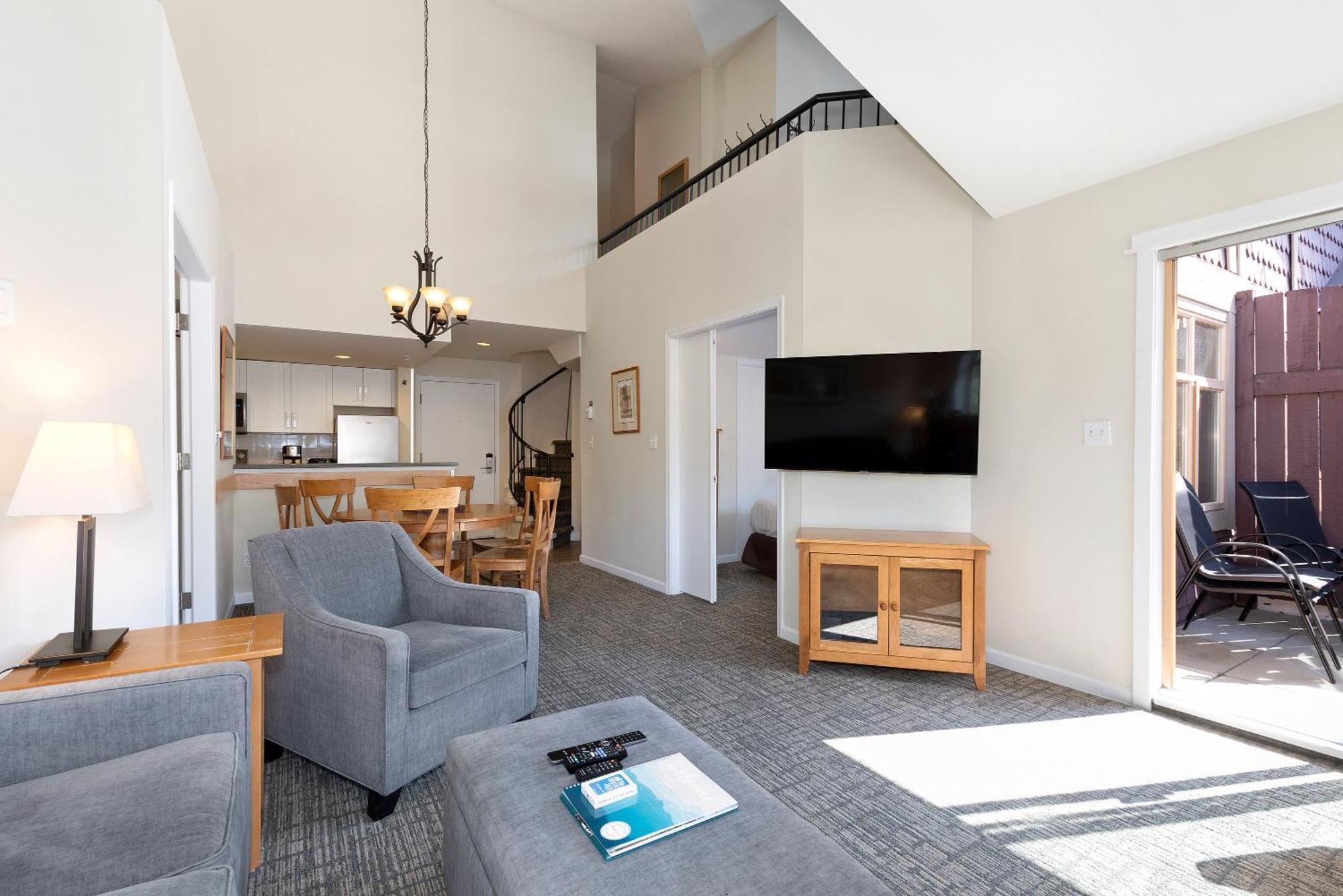 Tyndall Stone Lodge By Whiski Jack Whistler Bagian luar foto